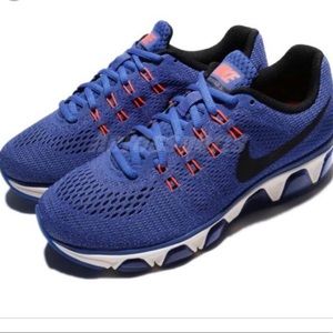 Blue and orange Nike Tailwind 8
